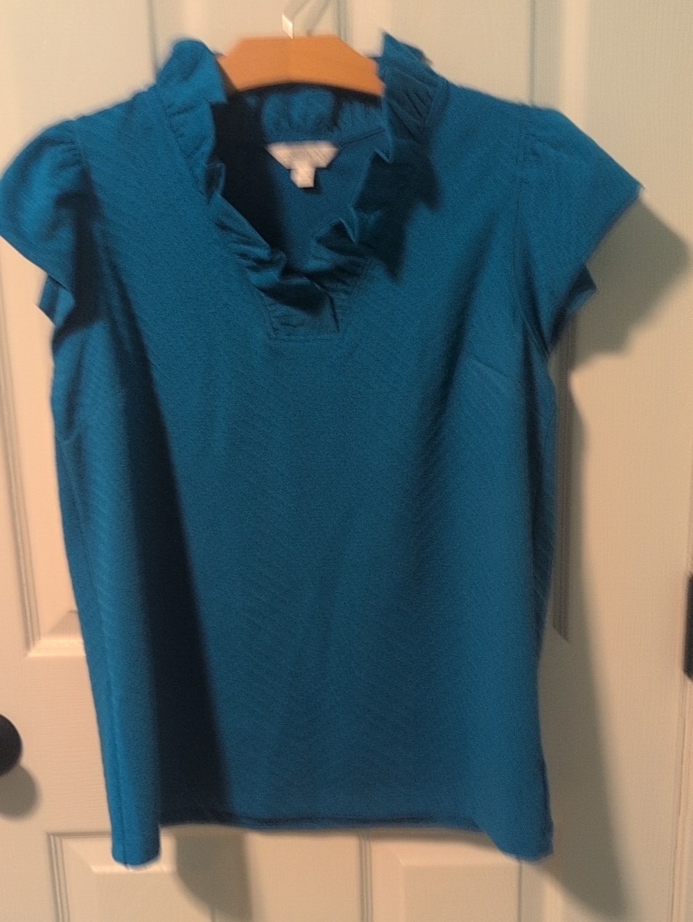 Women’s Ruffle V-Neck Cap Sleeve Top in Bright Blue